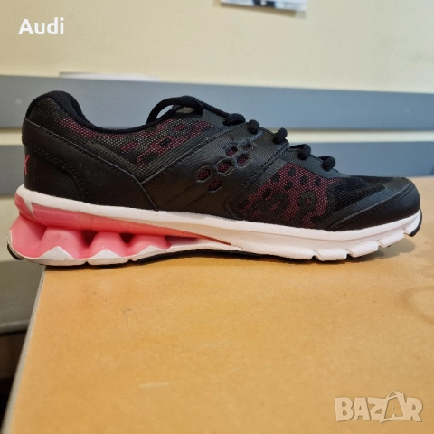 Оригинални Дамски Маратонки, снимка 4 - Маратонки - 52182959