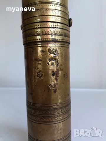 Метална,стара, турска мелница за кафе и подправки с калиграфски печат ,тура. , снимка 3 - Антикварни и старинни предмети - 49132149