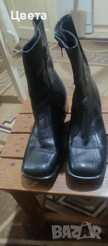 Дамски черни боти