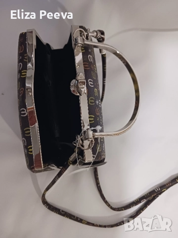 Малка чантичка за през рамо, снимка 7 - Чанти - 52147348