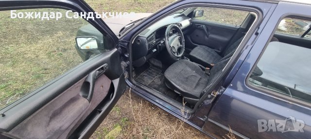 vw golf 3 1.4 I на части, снимка 3 - Части - 44302742