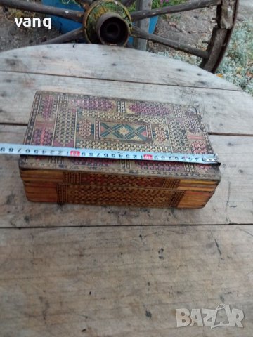 Стари дървени кутии, снимка 2 - Антикварни и старинни предмети - 37545017