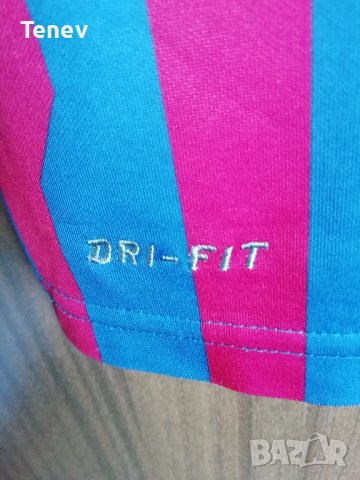 Barcelona Nike оригинална футболна тениска фланелка Барселона 2011/2012 , снимка 8 - Тениски - 37675470