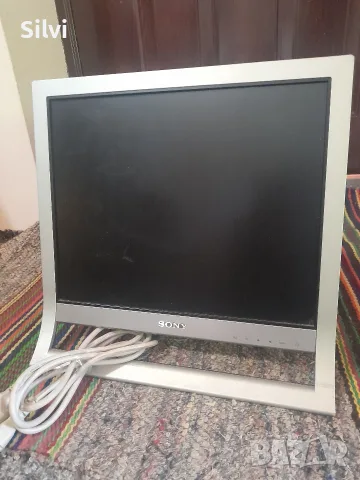 .Монитор Sony 35x35 см.