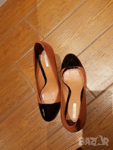 Елегантни дамски обувки Geox н.39