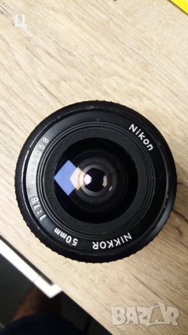 Обектив Nikon Nikkor 1:1.8
