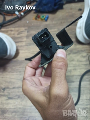 Вакум клапан за SAAB 93 , 95 TURBO , saab 9189002, снимка 10 - Части - 51419745