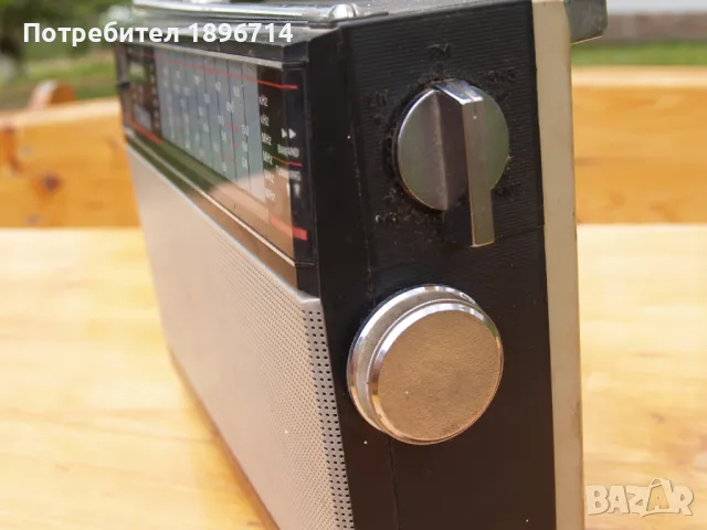 Транзисторен радиоприемник ВЕФ 221, снимка 2 - Радиокасетофони, транзистори - 50411511