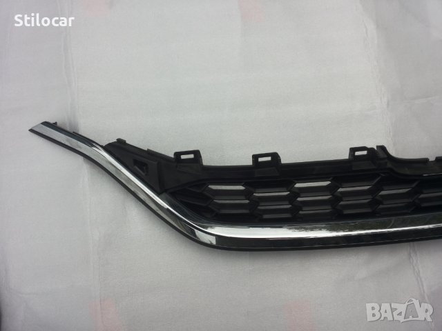 Решетка с лайсна хром Honda CR-V IV 2015-2017г, снимка 2 - Части - 42511785