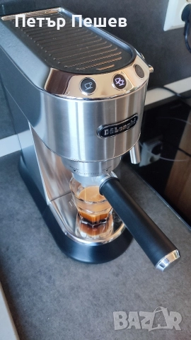 180лв. Кафемашина Delonghi Dedica EC685 перфектно еспресо кафе крема цедки E.S.E. pods Делонги , снимка 6 - Кафемашини - 52812656