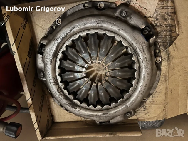 Съединител toyota land cruiser j90, снимка 2 - Части - 52193558