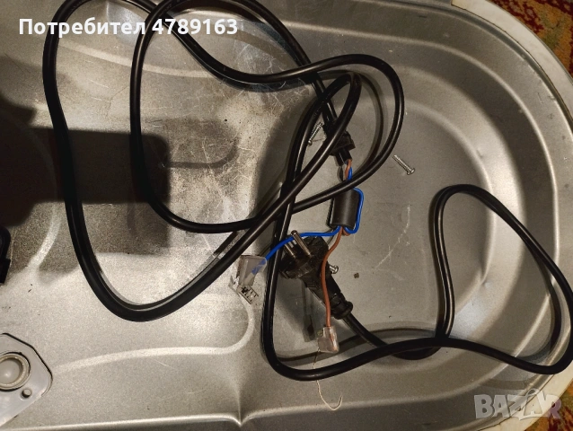 Захранващ кабел с щепсел и феритен филтър (за електроуреди)