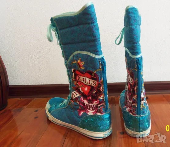 Ed Hardy оригинални дамски кецове UK7,5 /41, снимка 3 - Кецове - 56188081