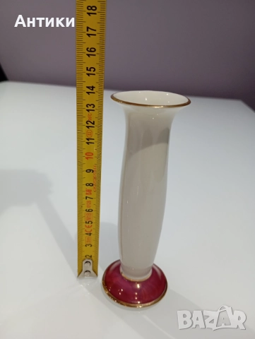Порцеланова красива стара ваза маркирана , снимка 3 - Вази - 52564147