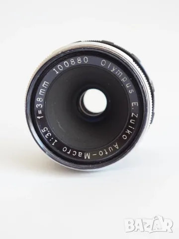 Olympus E.Zuiko Auto-Macro 38mm f/3.5 обектив за Olympus Pen-F