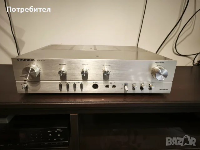 Grundig V2000 усилвател