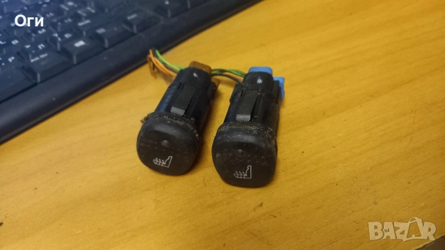 Бутони подгряване на седалките за Форд Фокус 99-04г. 98 AG 19K314 AB