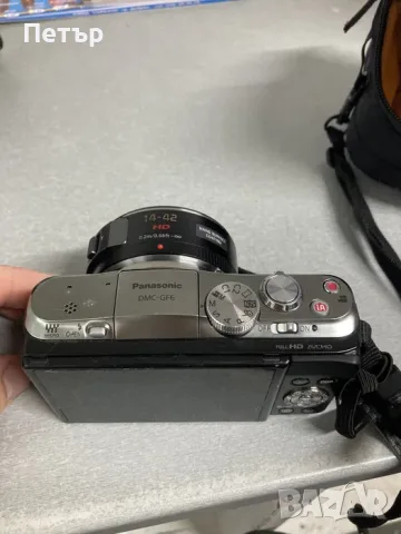 Фотоапарат Panasonic Lumix DMC-GF6 две батерии, страп и чантичка, снимка 2 - Фотоапарати - 55856834