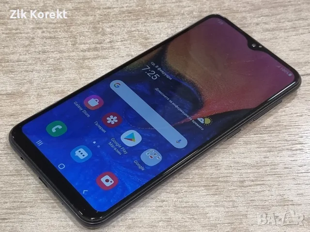 Телефон Samsung A10