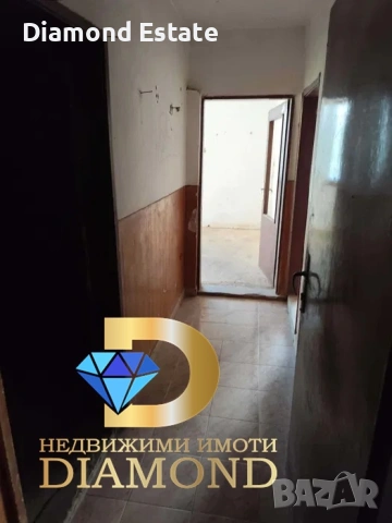 Триетажна вила в село Въгларово, обл. Хасково, снимка 10 - Вили - 53885564