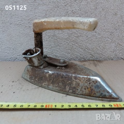 стара ютия, снимка 7 - Антикварни и старинни предмети - 29111612