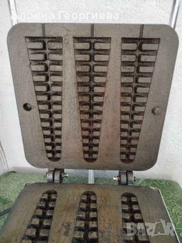 Професионален гофретник WAFFELINO -2200 W , снимка 3 - Обзавеждане на кухня - 54057098