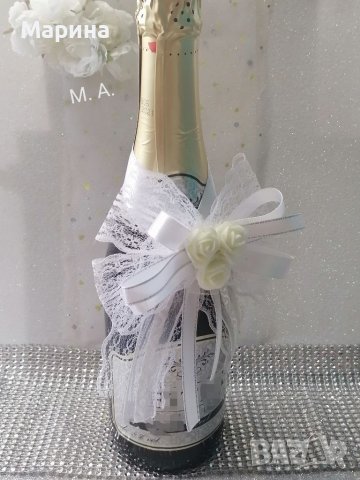 Украса за шампанско и чаши в бяло! , снимка 8 - Сватбени аксесоари - 37869668