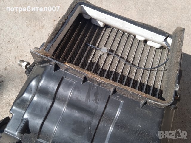 Радиатор за климатик , снимка 2 - Автомобили и джипове - 36774632