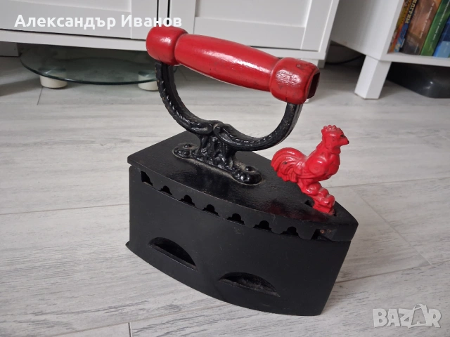 Стара ютия, снимка 3 - Антикварни и старинни предмети - 54049793