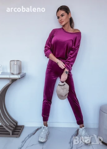 Дамски велурен комплект от две части, суитшърт + панталон с ластик, снимка 3 - Комплекти - 50663937