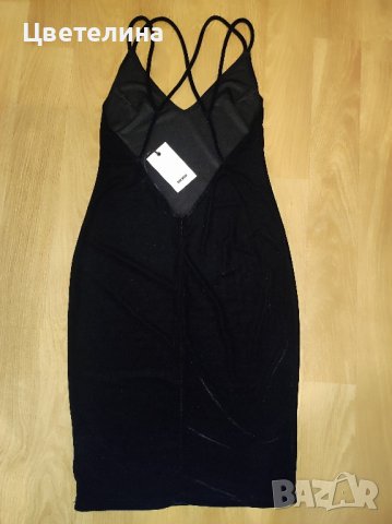 Дамска рокля в черно кадифе midi dress размер S BIK BOK цена 50 лв. + подарък сребърно колие