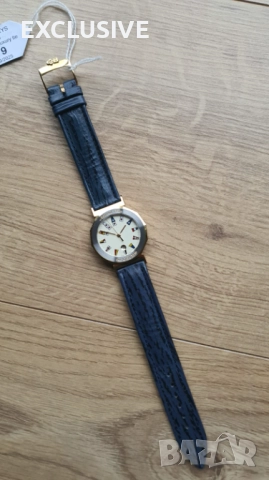 Нов Corum. Кварцов часовник с календар Договаряне!, снимка 2 - Мъжки - 51826534