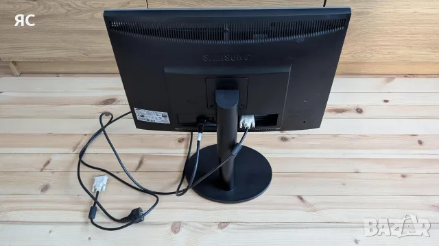 Монитор Samsung SyncMaster B2240 22" – запазен монитор, с кабели, без мъртви пиксели , снимка 2 - Монитори - 55971182