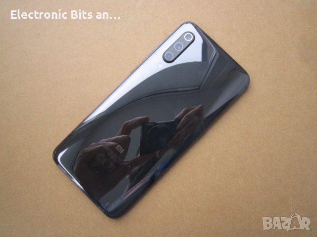 Xiaomi Mi 9, 6GB RAM, 64GB ROM - за части, снимка 2 - Xiaomi - 53056832