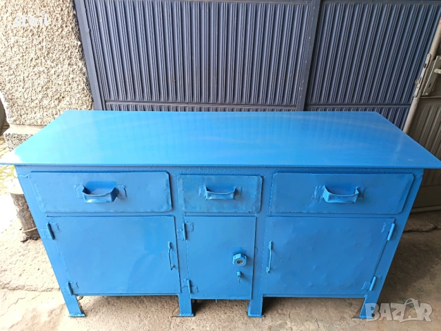 Работна маса с метален плот , снимка 2 - Други машини и части - 54277115