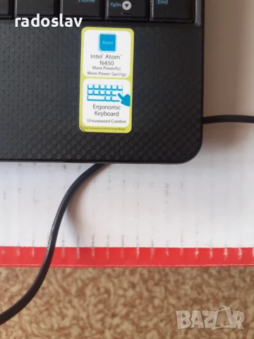 Малък лаптоп Asus Eee PC 1001PX, снимка 3 - Лаптопи за дома - 50543342