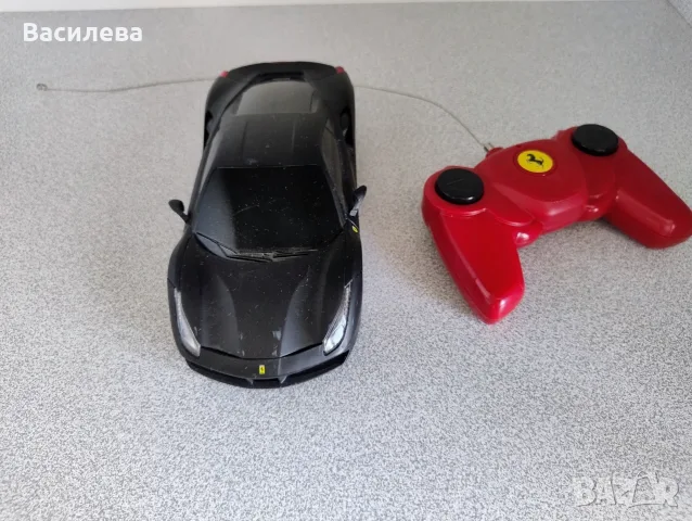 Детска радиоуправляема количка Rastar копие на суперавтомобила Ferrari 488 GTB. 