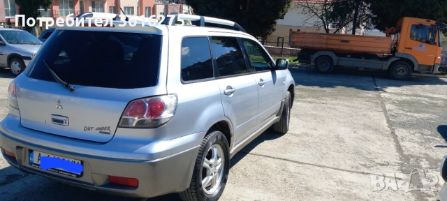 Mitsubishi Outlander 2.0 Бензин , снимка 3 - Автомобили и джипове - 53932431