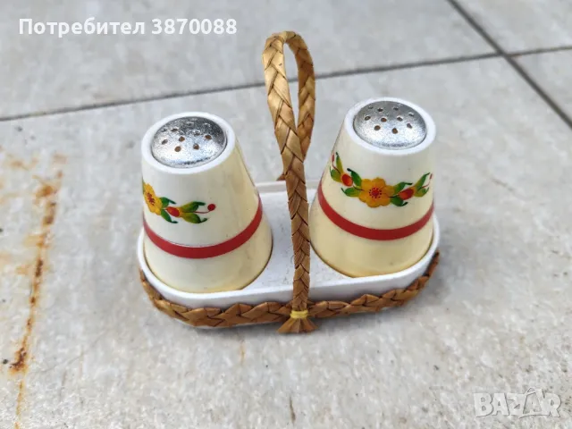 Солнички , снимка 2 - Аксесоари за кухня - 50160254