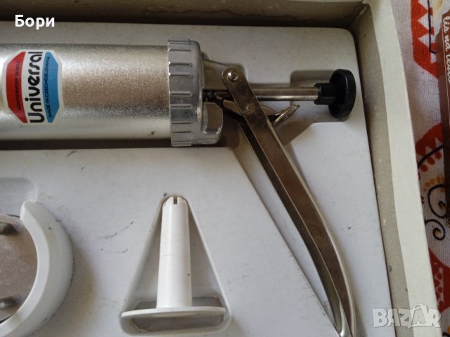 Стар шприц за тесто UNIVERSAL, снимка 5 - Аксесоари за кухня - 37971510