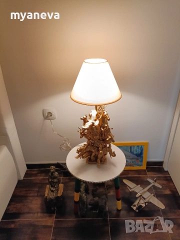 Лампа ​"Единство" , символ на хармонията между човека и животните. , снимка 10 - Настолни лампи - 52712644