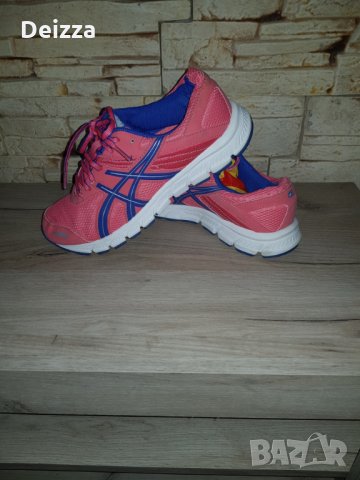 Дамски маратонки на Asics, снимка 5 - Маратонки - 31572343