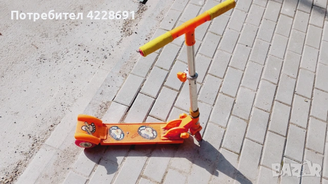 2 бр. детски  тротинетки 