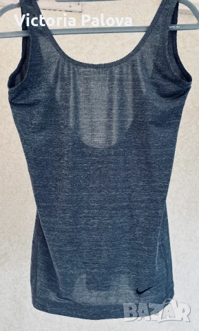 Спортен потник NIKE с открит гръб оригинал