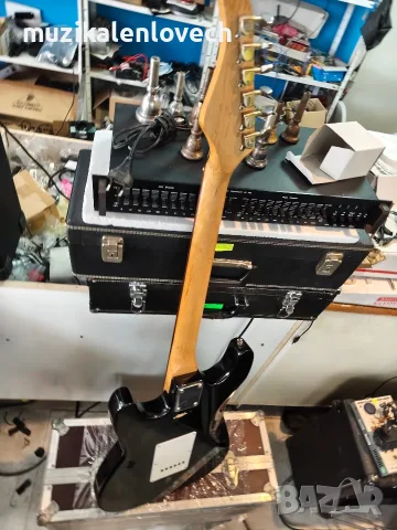 Електрическа китара C.Giant Strat / Stratocaster тип – черна, снимка 9 - Китари - 55720482
