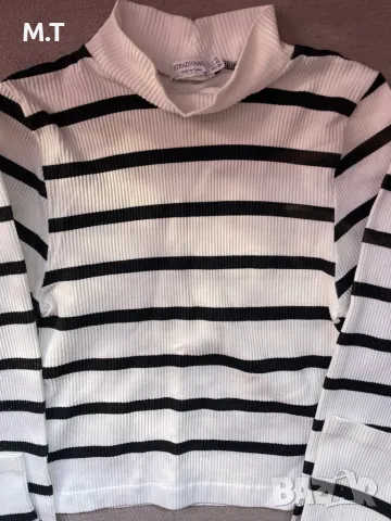 Рипсена блуза Страдивариус размер XS, снимка 2 - Блузи с дълъг ръкав и пуловери - 49347331