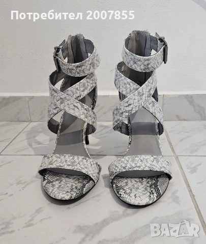 Дамски токчета с питонов принт , снимка 3 - Дамски обувки на ток - 53922389