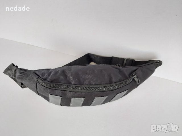 Дамска черна текстилна чанта тип банан. Унисекс модел с елементи Хамелеон на лицето , снимка 2 - Чанти - 31216372