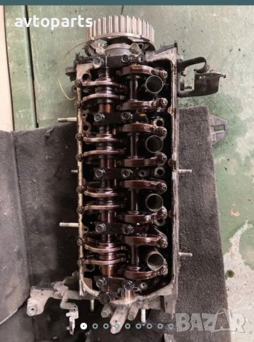 Hondaб civic 2004година 1.4i Глава