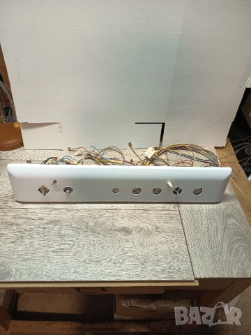 Готварска печка индезит mod: K6M5 части 6 вида В